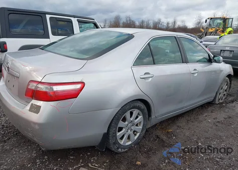 2009 Toyota Camry Xle z USA, uszkodzony, nr VIN 4T1BE46K79U838554